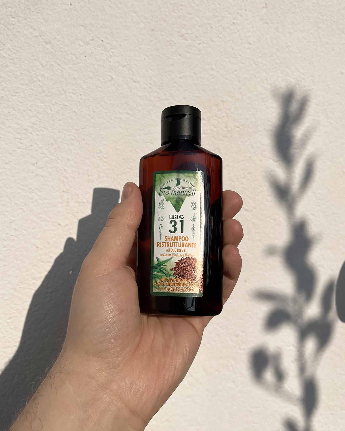 Shampoo Ristrutturante con Olio Erbe 31 - immagine 2
